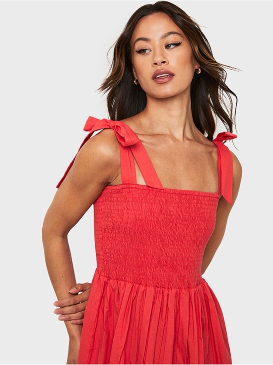 BB Dakota by Steve Madden Dresses & Skirts - BB Dakota x Steve Madden Smocked Tie-Strap Dress
